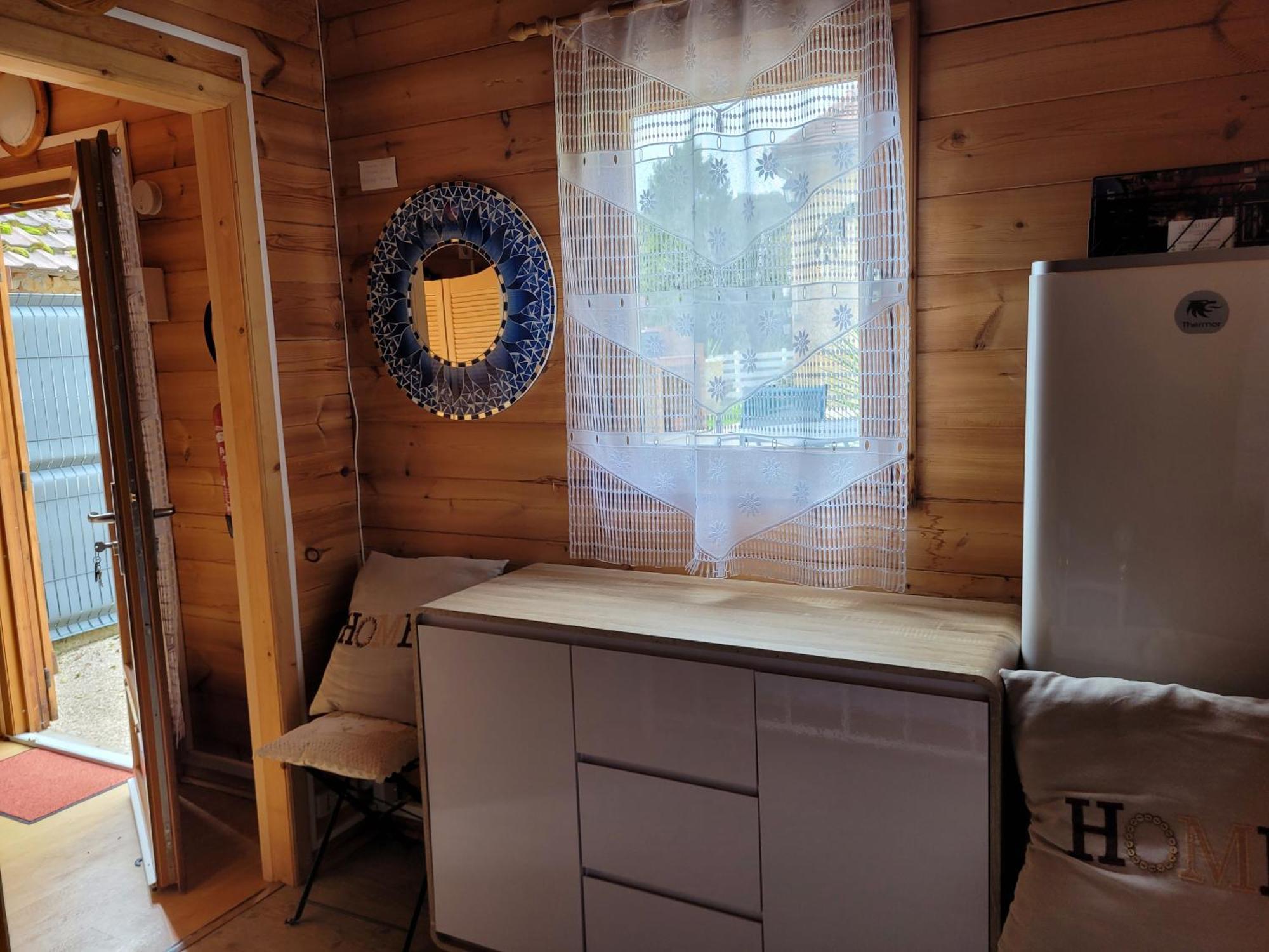Au Petit Chalet Gigouzac Экстерьер фото